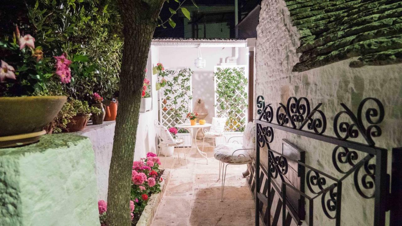 Вилла Trullo "Vicolo Fiorito" Альберобелло Экстерьер фото